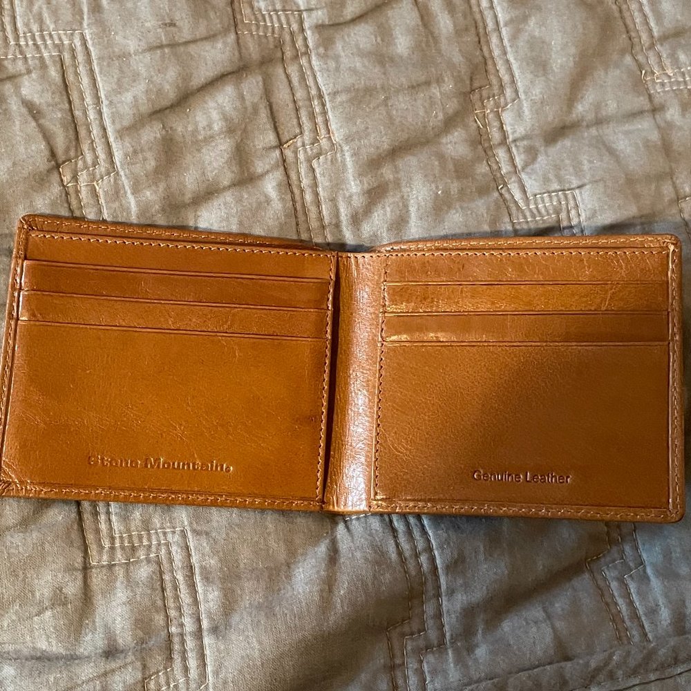 MEN'S LEATHER STONE MOUNTAIN WALLET NWOT